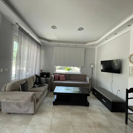 Elsa * Скала-Рахониу